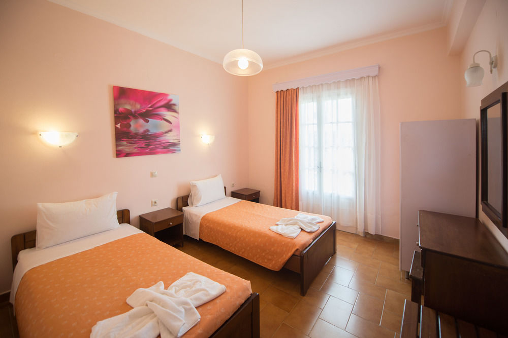 Potamos Apartments Sidari  Ngoại thất bức ảnh