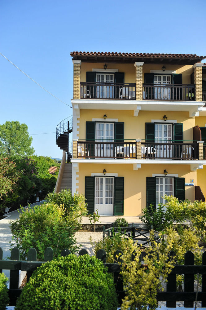 Potamos Apartments Sidari  Ngoại thất bức ảnh